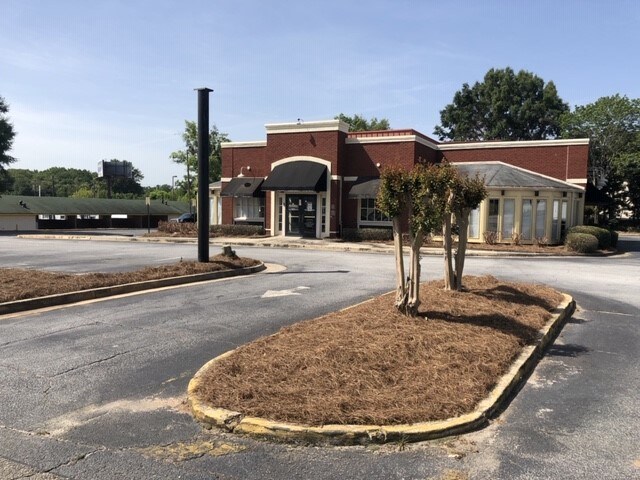 More Photos Of 1161 Old Salem Rd, Conyers General Retail For Sale