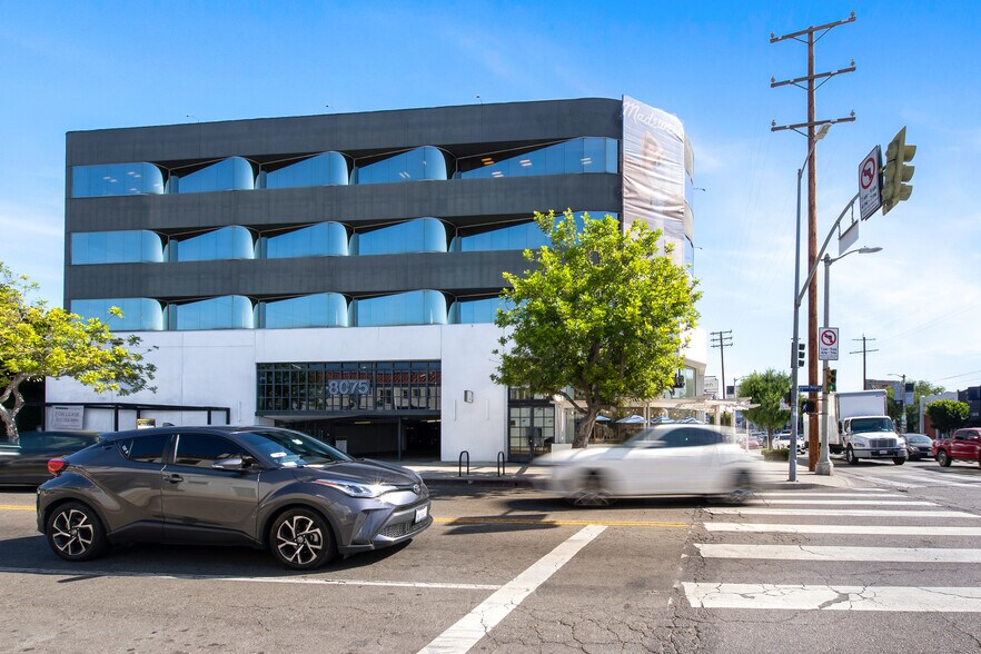 More Photos Of 8065-8075 W 3rd St, Los Angeles Loft Creative Space For Lease