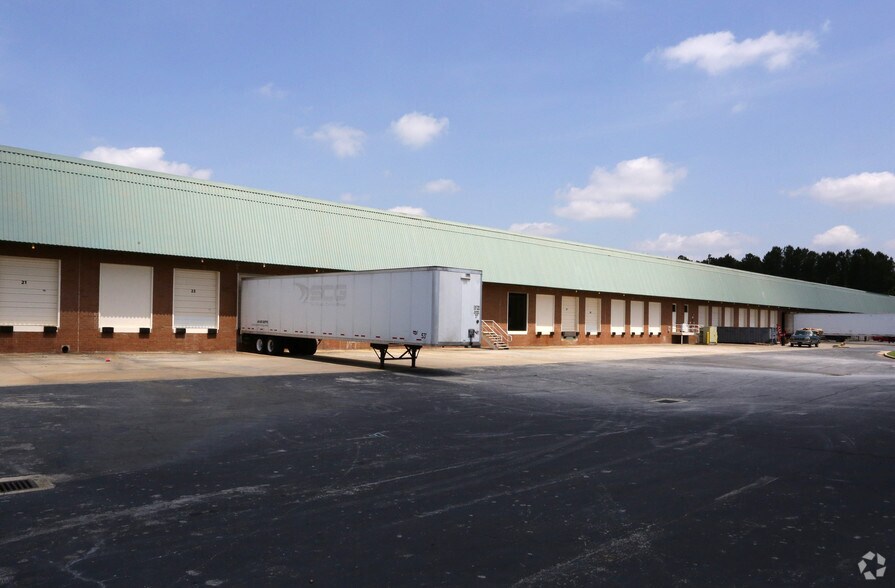 More Photos Of 200 Bucknell Ct SW, Atlanta Warehouse For Lease