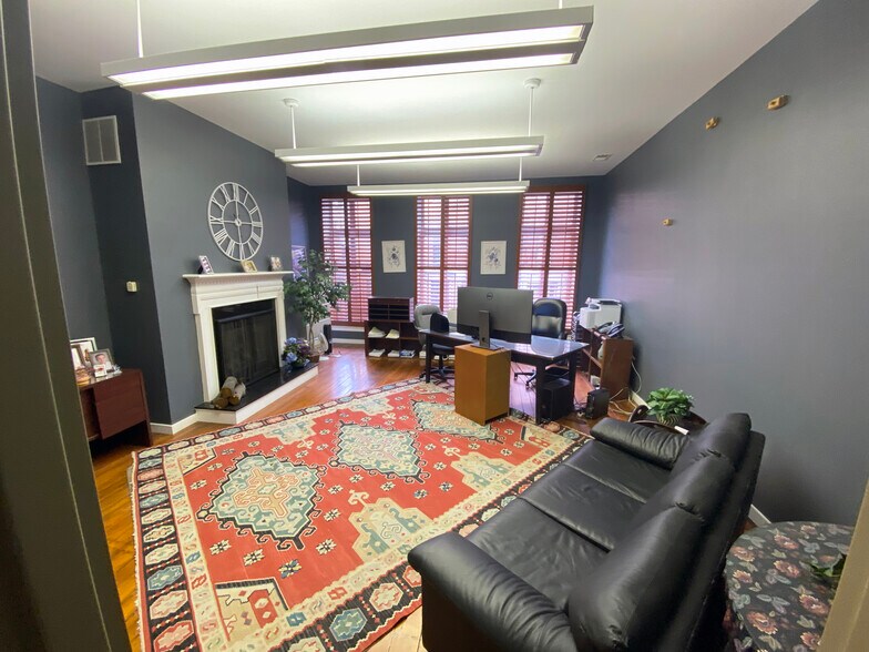 More Photos Of 715 St Paul St, Baltimore Office For Sale