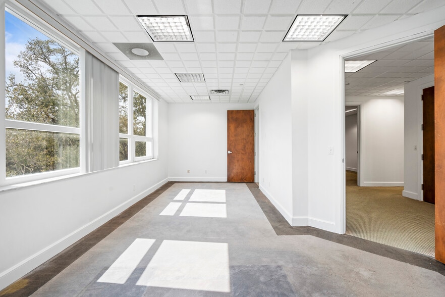 More Photos Of 1735 W Hibiscus Blvd, Melbourne Medical For Lease