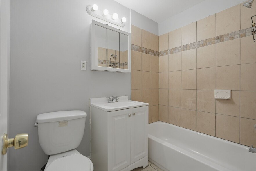 More Photos Of 230 E Sharpnack St, Philadelphia Multifamily For Sale