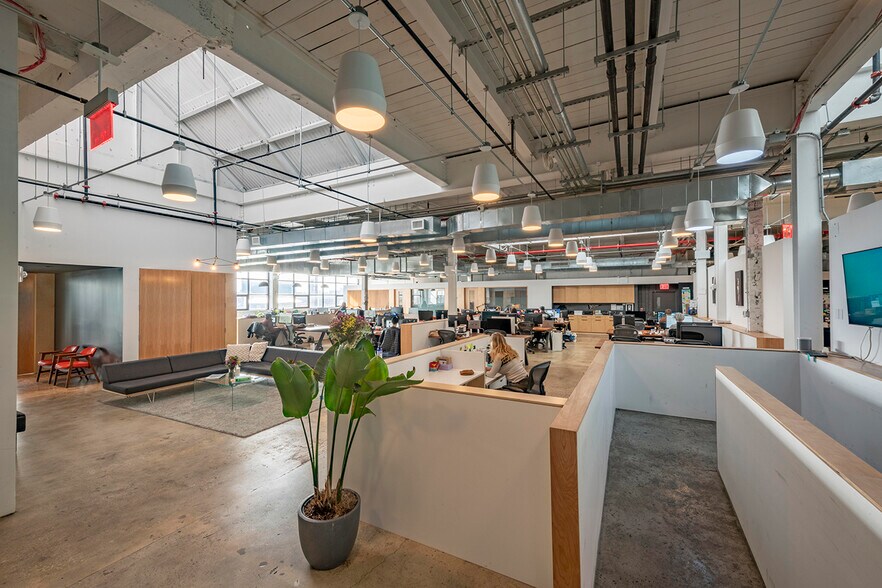 More Photos Of 160 Van Brunt St, Brooklyn Office For Lease