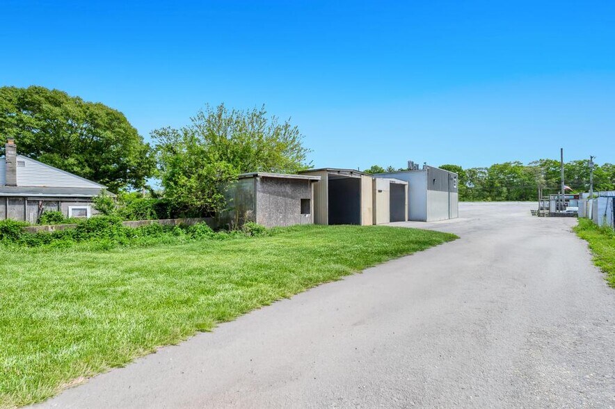 More Photos Of 1189 Montauk Hwy, Mastic Warehouse For Sale
