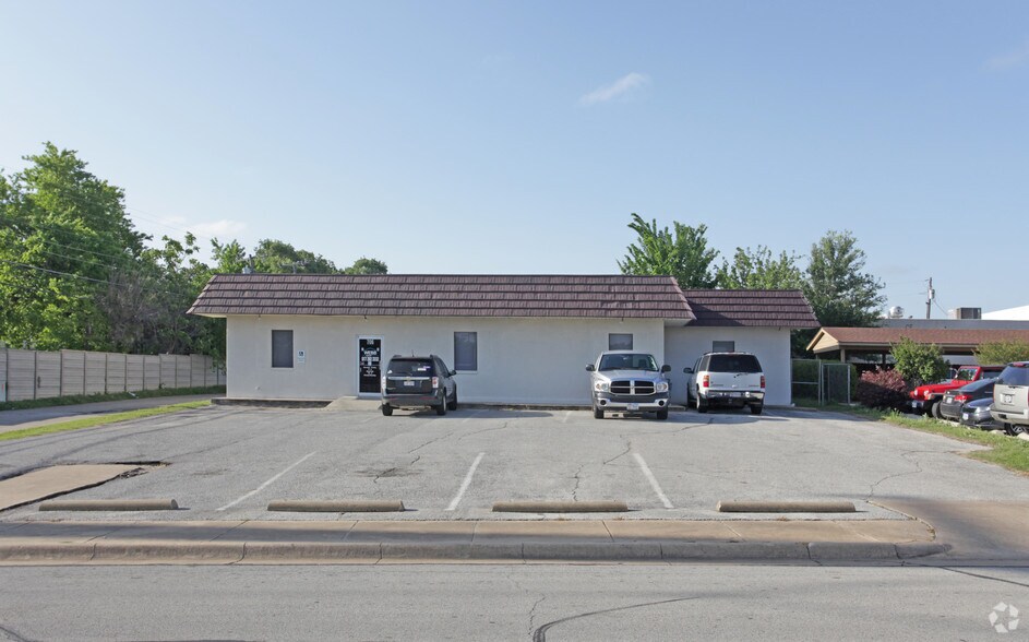 Primary Photo Of 706 Springdale Rd, Bedford Office For Sale