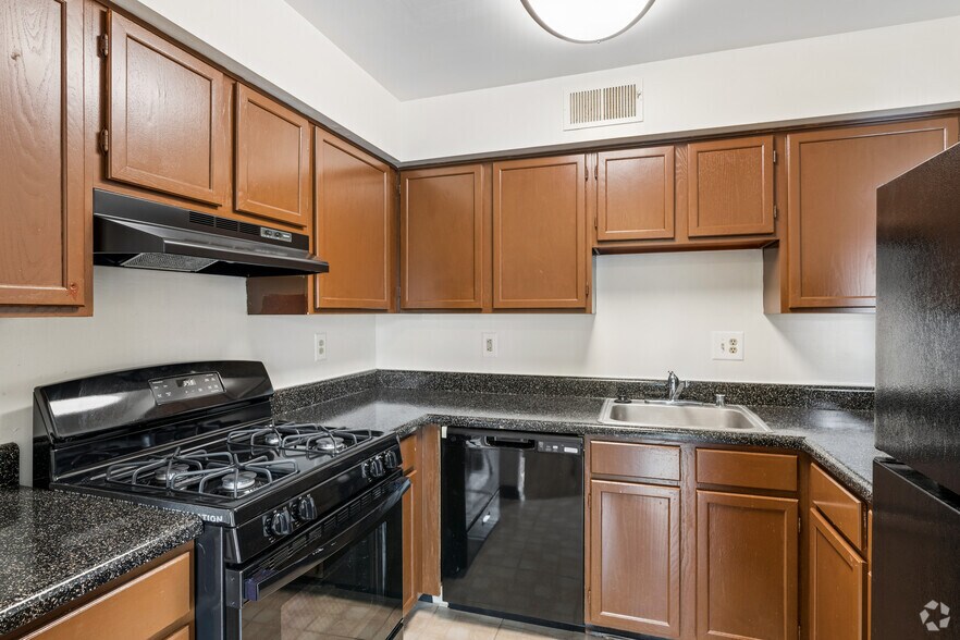More Photos Of 1212 Southern Ave SE, Washington Apartments For Sale