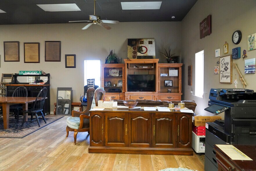 More Photos Of 8808 County Road 1458, Taft Flex For Sale