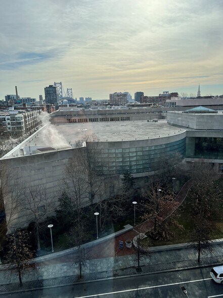 More Photos Of 190 N Independence Mall W, Philadelphia Office For Lease