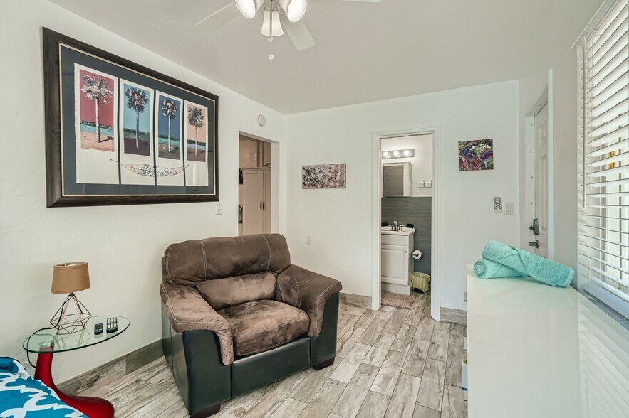 More Photos Of 101-107 Tacoma Ln, West Palm Beach Apartments For Lease