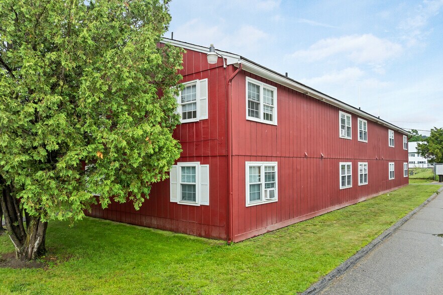More Photos Of 4 Williams St, Lancaster Apartments For Sale