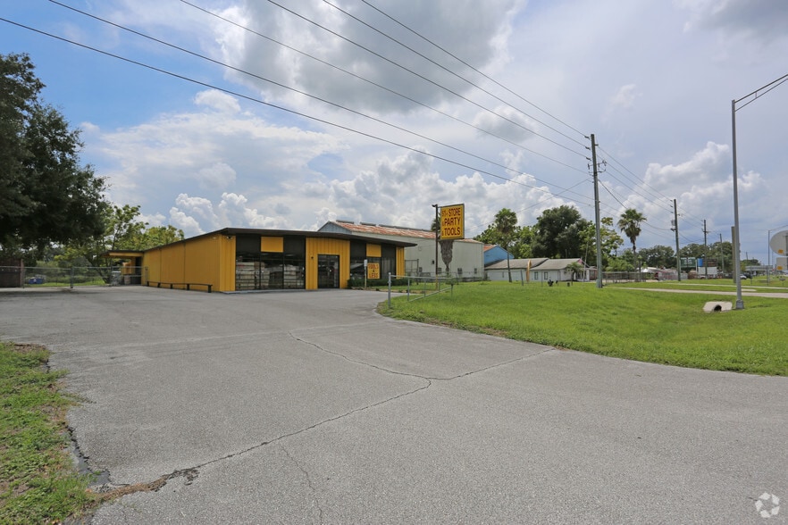 More Photos Of 3205 US Highway 92 E, Lakeland Freestanding For Lease