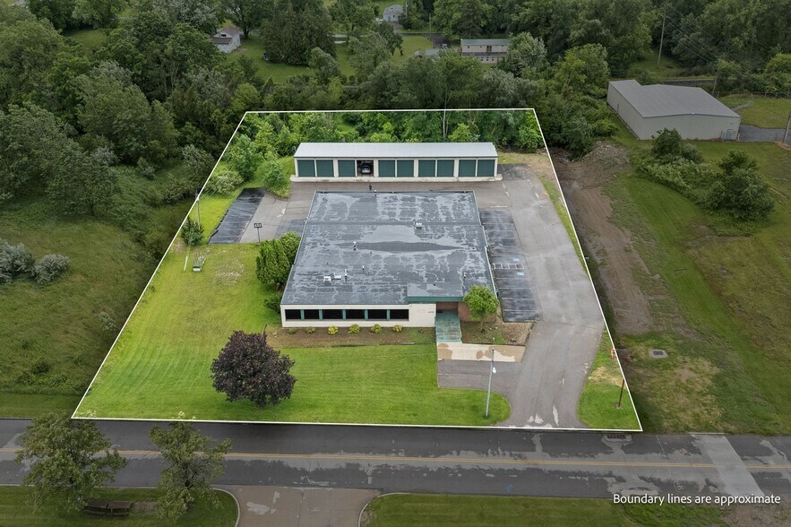 More Photos Of 1075 National Pky, Mansfield Office For Sale