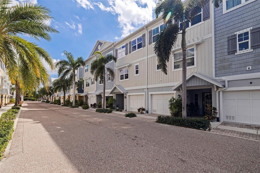 More Photos Of 3157 Nautical Pl S, Saint Petersburg Multifamily For Sale