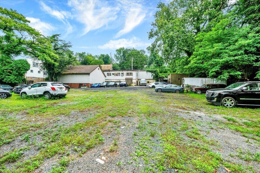 More Photos Of 7875 Mill Rd, Elkins Park Auto Salvage Facility For Sale