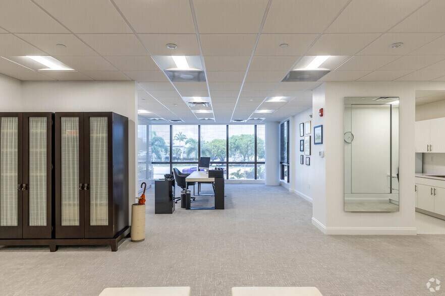 More Photos Of 11300 US Highway 1, Palm Beach Gardens Medical For Lease