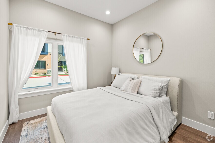 More Photos Of 123 Merritt St, Fort Worth Apartments For Sale