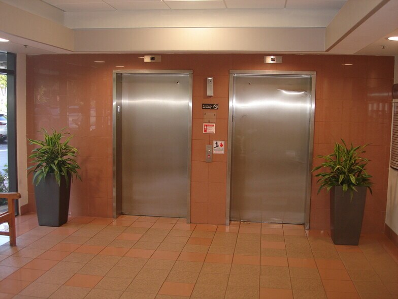 More Photos Of 2240 W Woolbright Rd, Boynton Beach Office For Lease