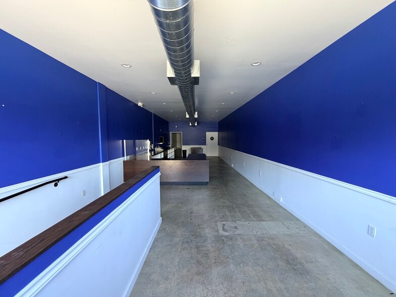 More Photos Of 8912-8918 W Pico Blvd, Los Angeles Storefront For Lease