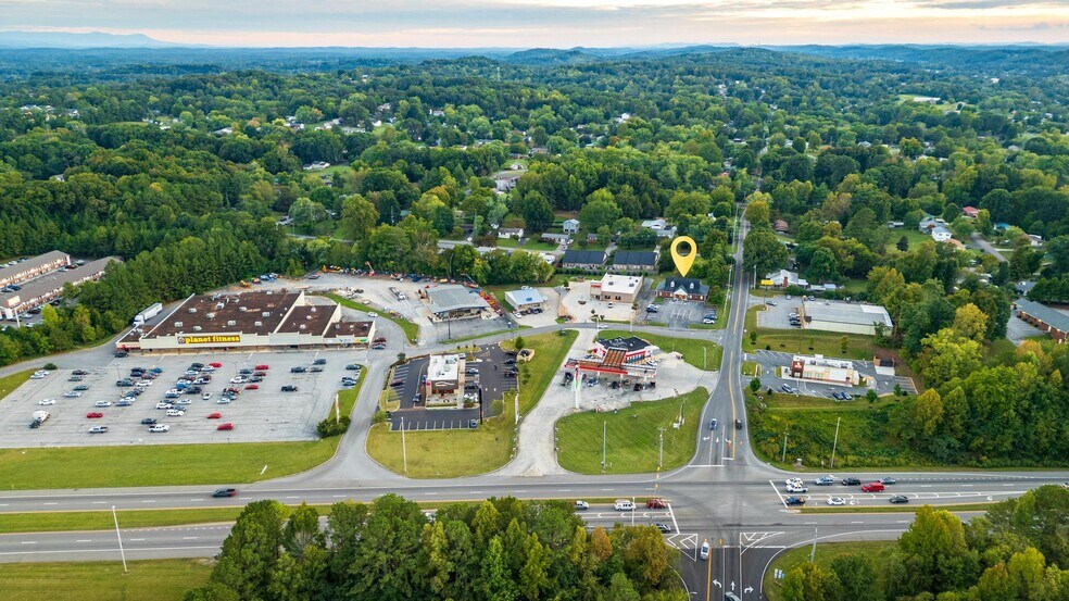 More Photos Of 1420 Fritz St SE, Cleveland Medical For Lease