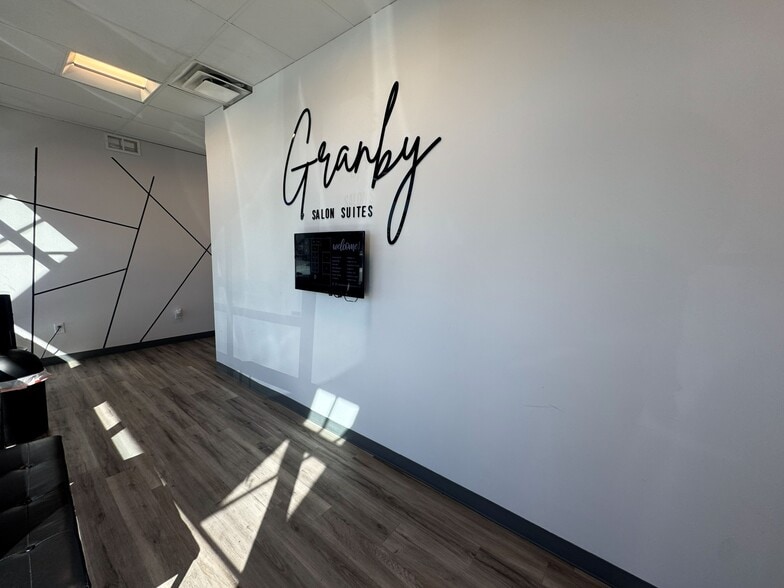 More Photos Of 100 W 21st St, Norfolk Freestanding For Sale