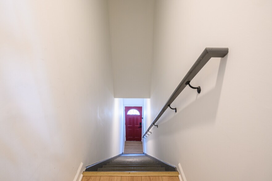 More Photos Of 96 1st Ave, Atlantic Highlands Storefront Retail Residential For Sale