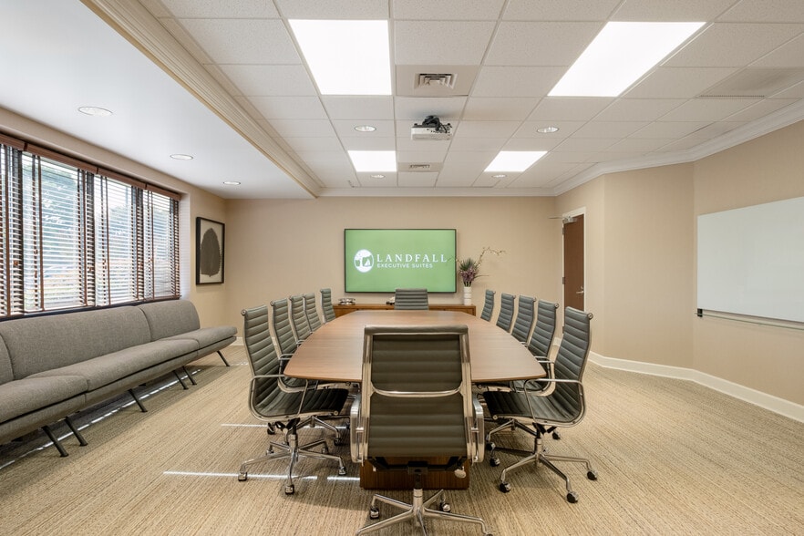 More Photos Of 1213 Culbreth Dr, Wilmington Office For Lease