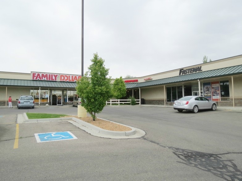 More Photos Of 100-230 Uinta Dr, Green River Storefront For Lease