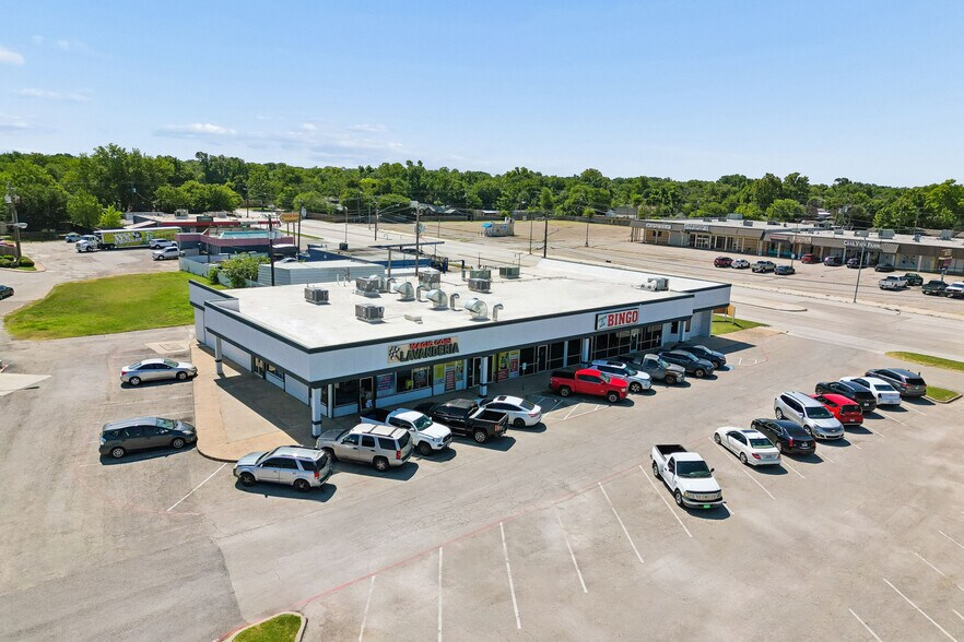 More Photos Of 9888 Ferguson Rd, Dallas Unknown For Lease