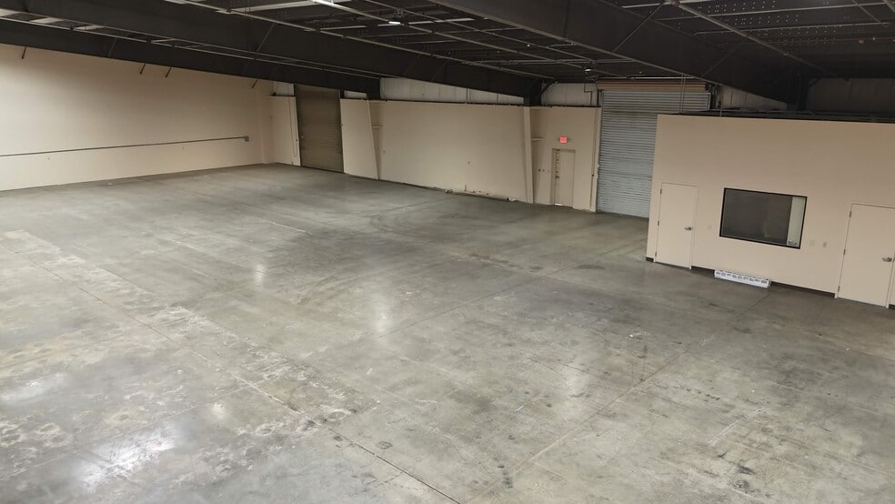 More Photos Of 617 Winmoore Way, Modesto Warehouse For Lease
