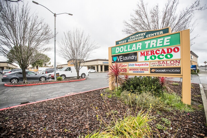More Photos Of 2901-3071 W Capitol Ave, West Sacramento Storefront For Lease