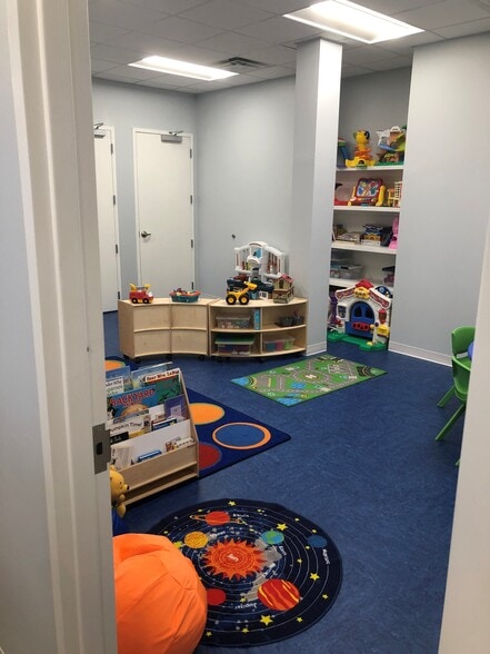 More Photos Of 221 Stonebridge Plaza Ave, North Chesterfield Medical For Sale