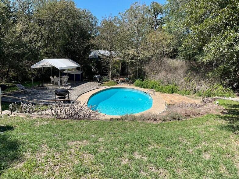 More Photos Of 9385 Interstate 35 Frontage Rd, New Braunfels Land For Sale