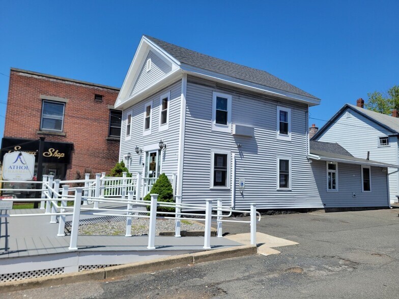 More Photos Of 290 Main St, Athol Storefront Retail Residential For Sale