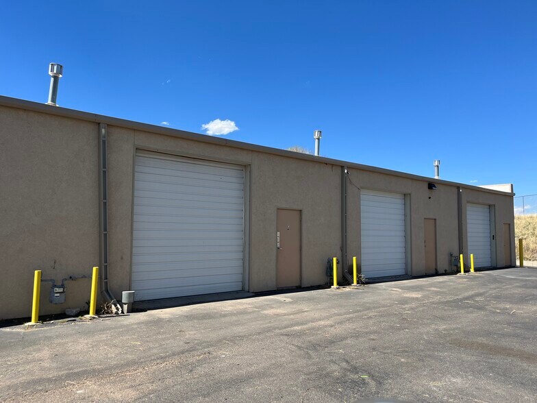 More Photos Of 5755 Industrial Pl, Colorado Springs Warehouse For Lease
