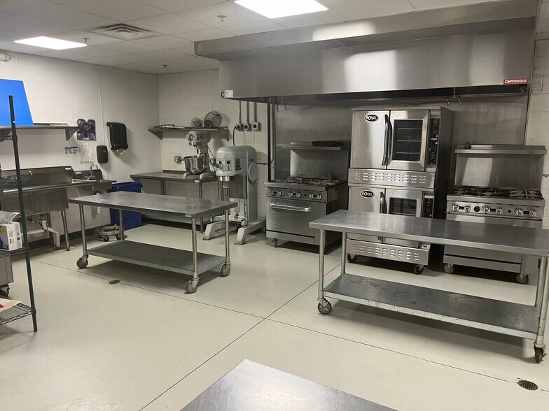 More Photos Of 1355 Judd Ave SW, Grand Rapids Manufacturing For Lease