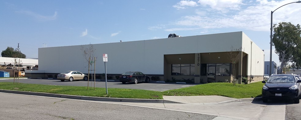 More Photos Of 1270 N Grove St, Anaheim Warehouse For Lease