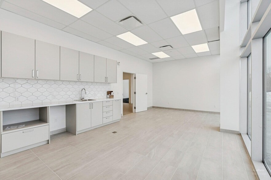 More Photos Of 1575 Clements Rd, Pickering Manufacturing For Lease