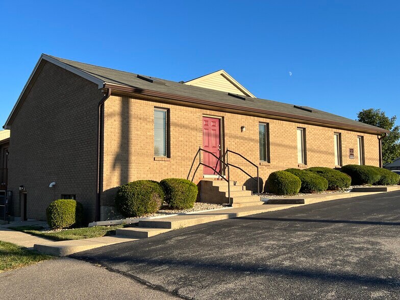 More Photos Of 7908 Cincinnati Dayton Rd, West Chester Office For Lease