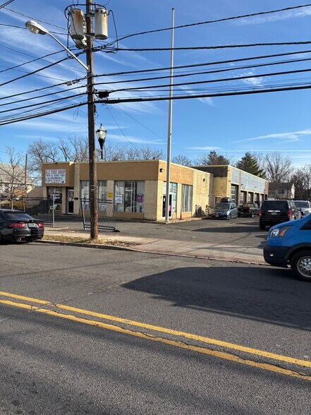 More Photos Of 544 Hamilton St, Somerset Auto Repair For Sale