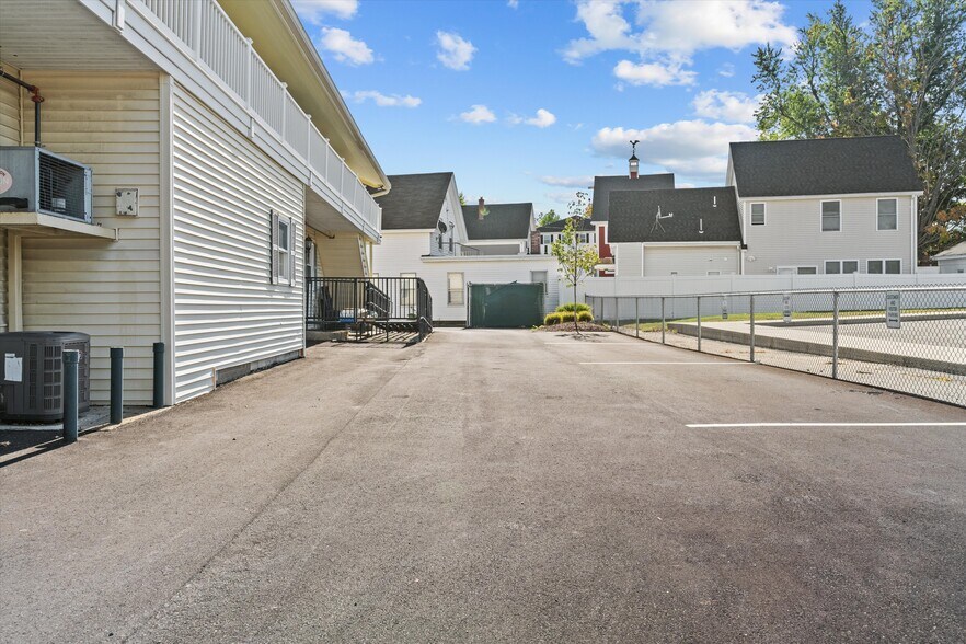 More Photos Of 47 Chelmsford St, Chelmsford Storefront Retail Residential For Sale