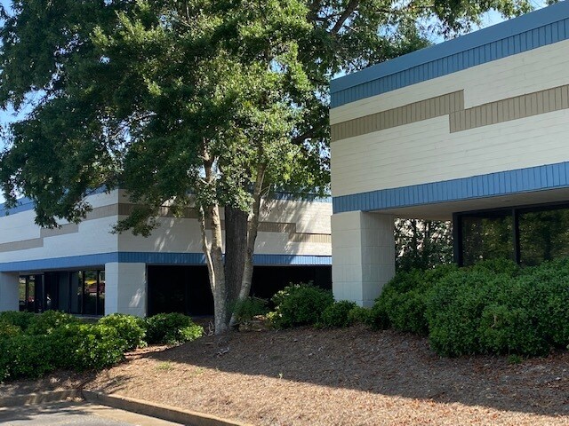 More Photos Of 1800 Phoenix Blvd, Atlanta Unknown For Lease