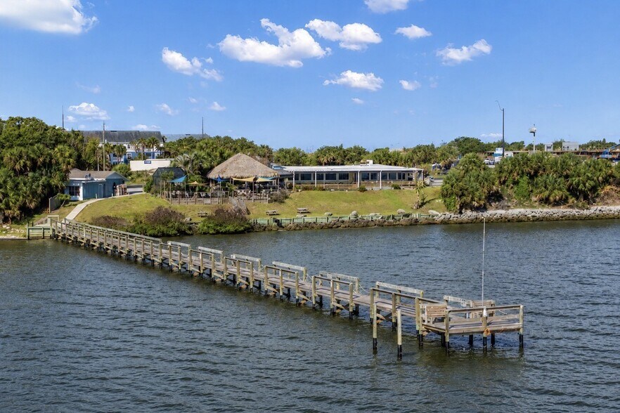 More Photos Of 4845 Dixie Hwy NE, Palm Bay Restaurant For Sale