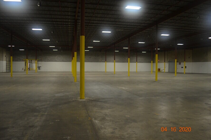 More Photos Of 8500 Market St, Houston Unknown For Lease