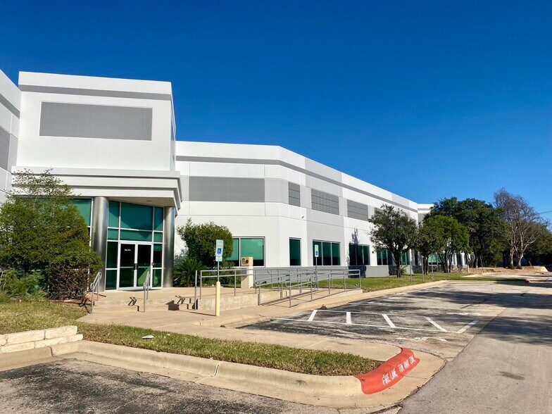 More Photos Of 12234 N Interstate 35, Austin Unknown For Lease