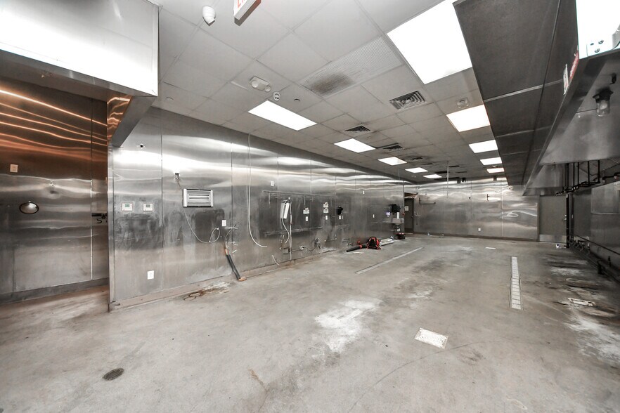 More Photos Of 7801 Westheimer Rd, Houston Restaurant For Lease