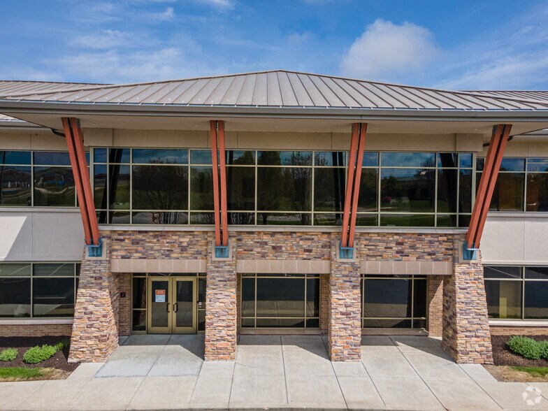 More Photos Of 12721 Metcalf Ave, Overland Park Office For Lease