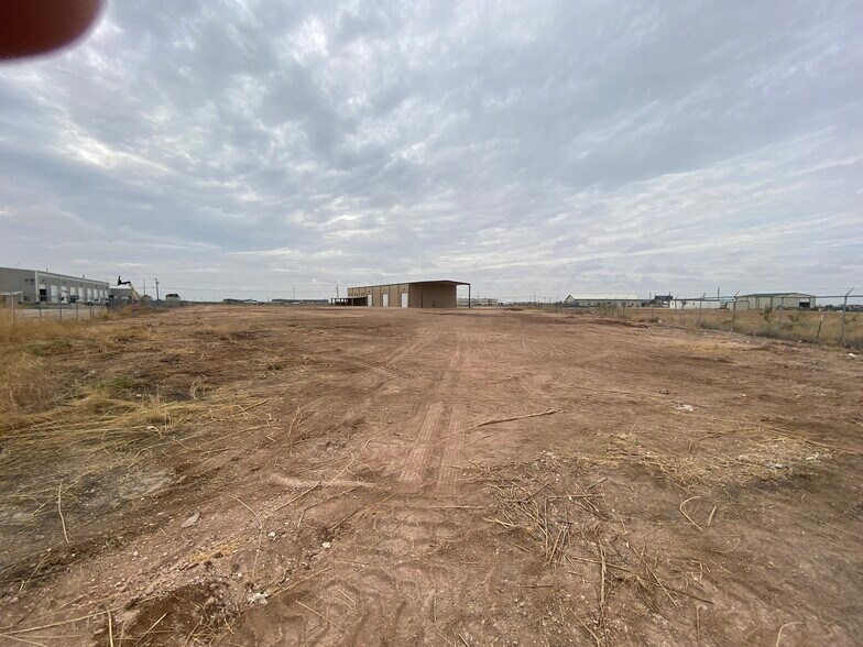 More Photos Of 13216 Hwy. 191, Midland Warehouse For Lease