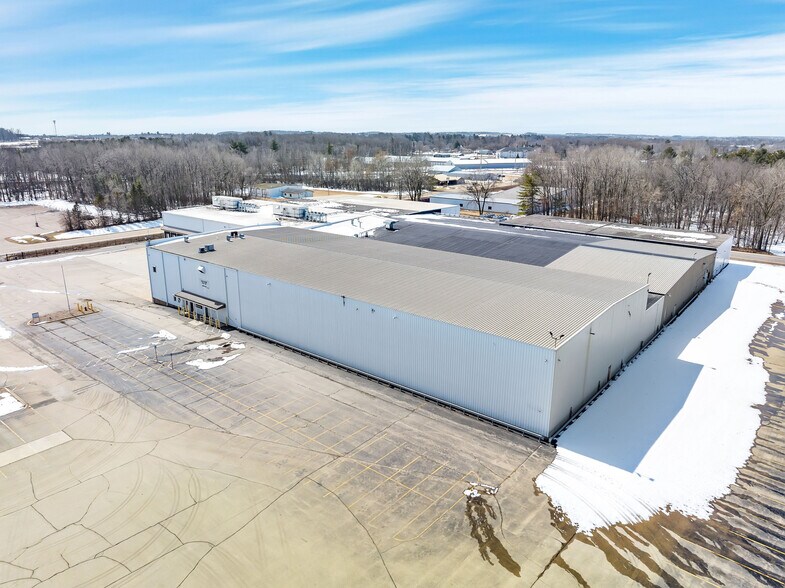 More Photos Of 2655 E Richmond St, Shawano Warehouse For Lease