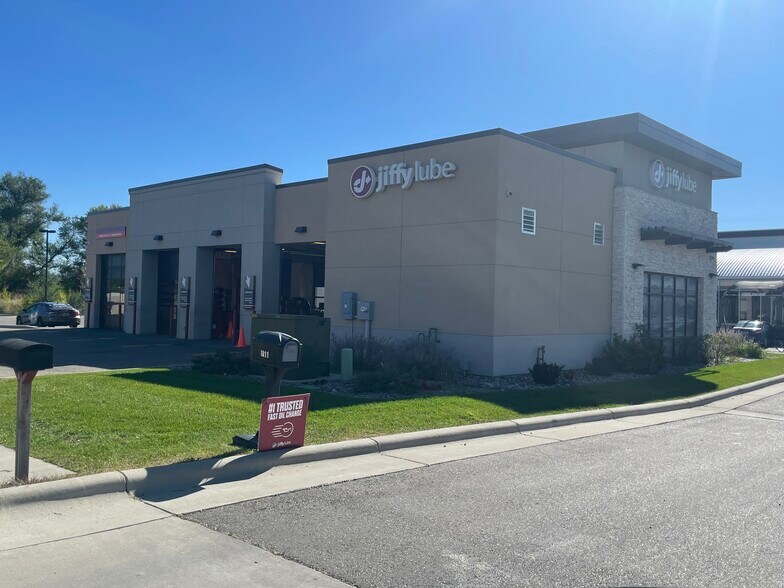 More Photos Of 1023 Main St, Billings Auto Repair For Sale