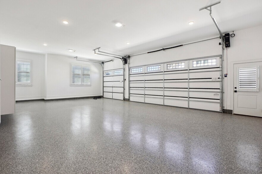 More Photos Of 396 Brookberry Farm Cir, Winston-Salem Specialty For Sale